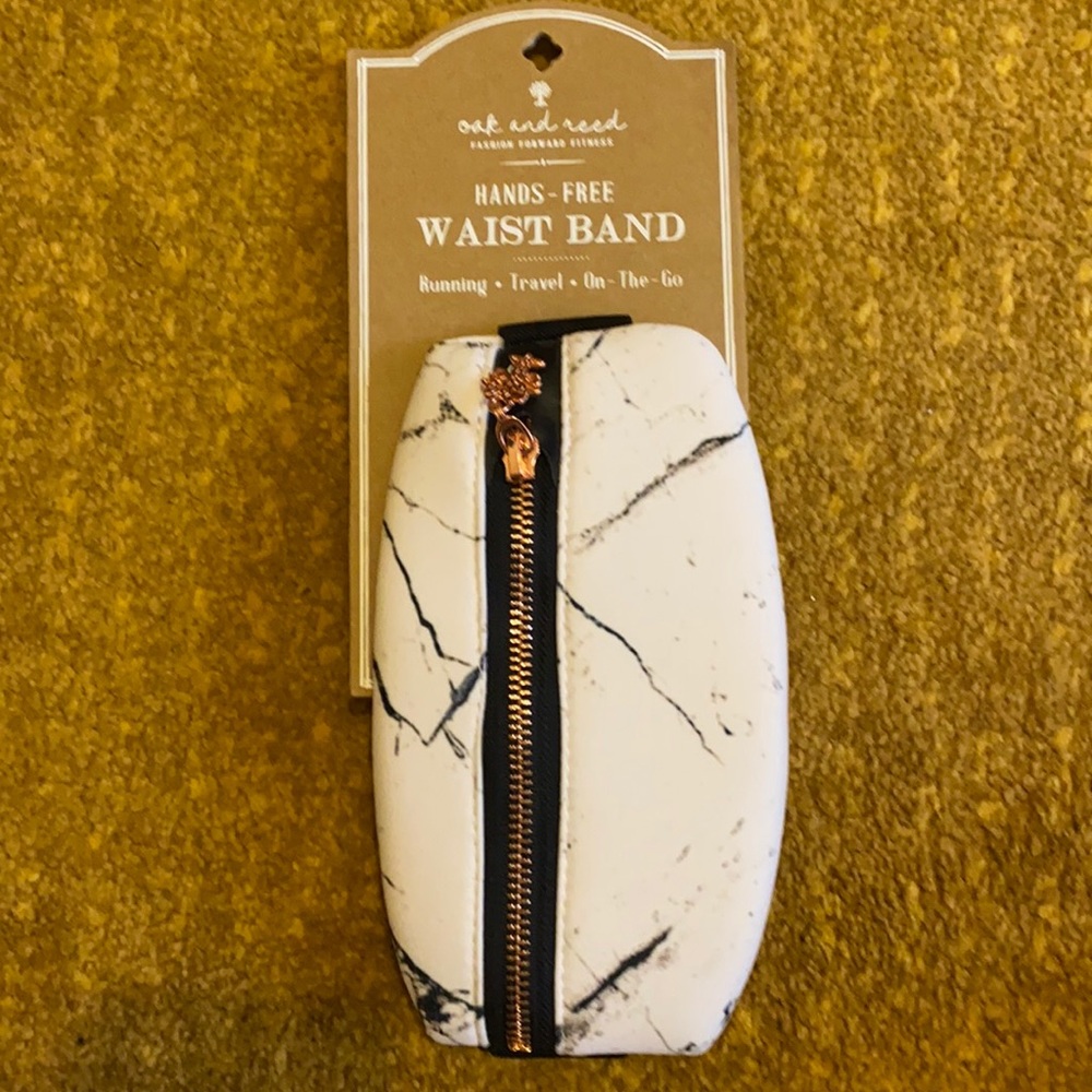 Fanny pack/Waist band - NWT